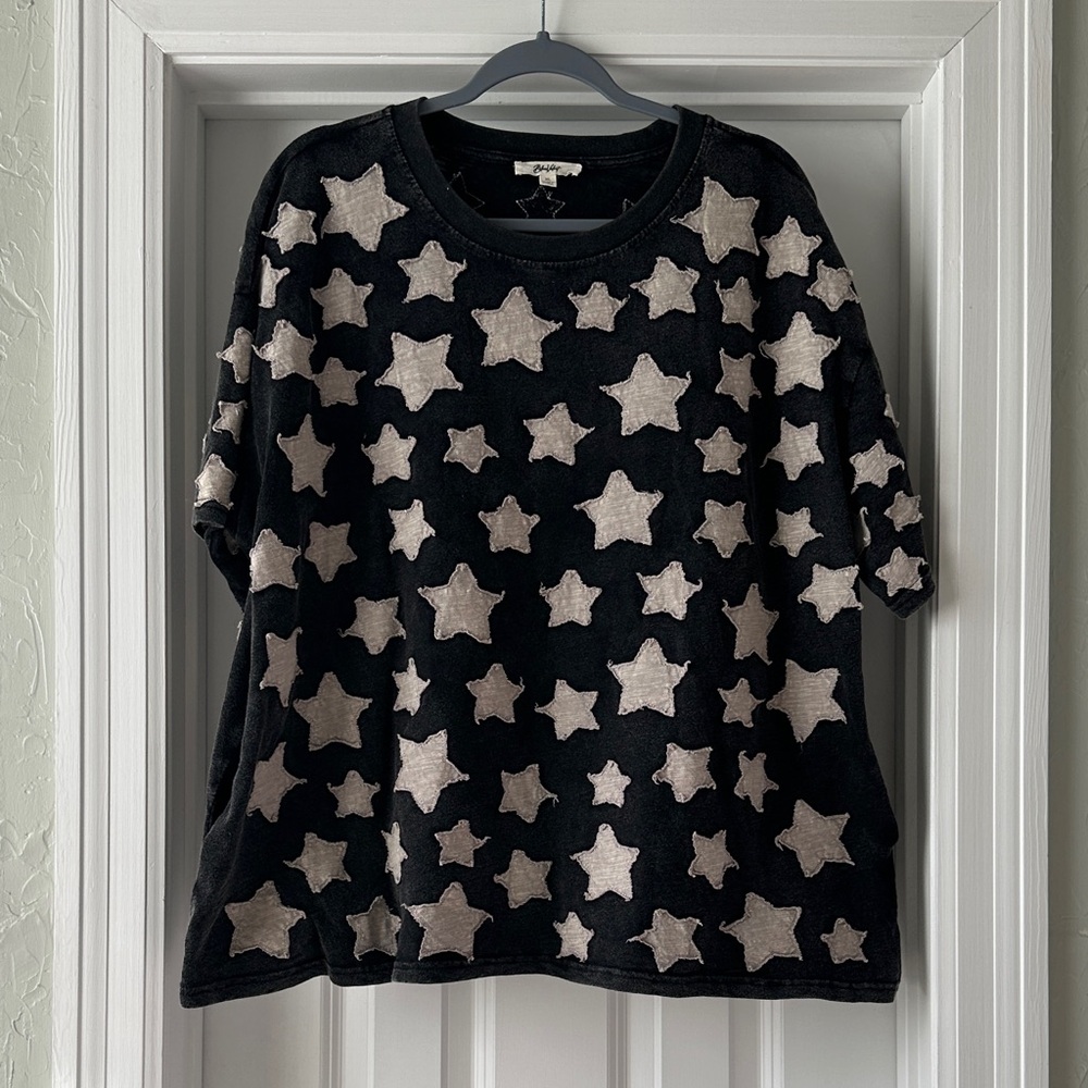 BlueVelvet Multi Size Star Patched Top in Black